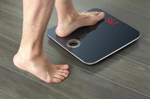 跑步减肥要坚持多久才能见到效果,每天坚持跑步但减不了肥怎么办