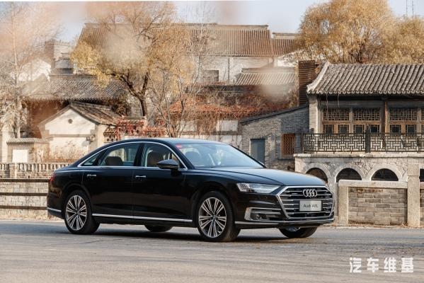 2023款奥迪a8l试驾多少钱左右,充满科技感的豪华奥迪a8l试驾评测