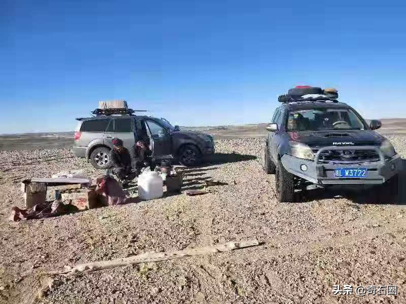 陨石一般在什么地方容易发现,如何正确的辨别陨石寻找陨石