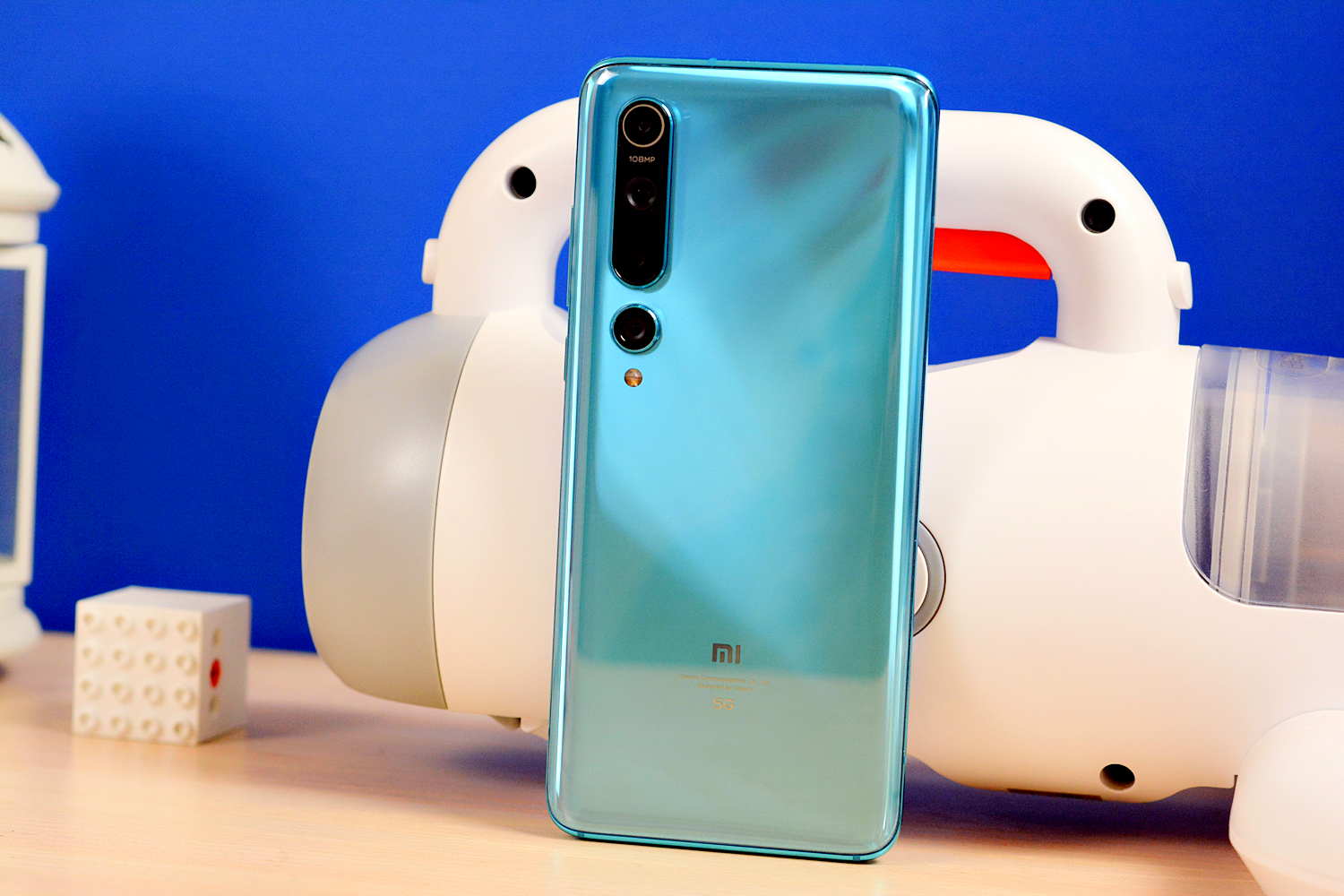 小米10至尊纪念版扬声器怎么样,小米10两个扬声器声音不一样大