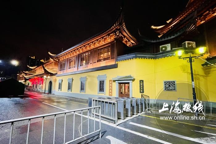 感受闹市中一处静谧之美,感受寺庙那份静谧和肃穆