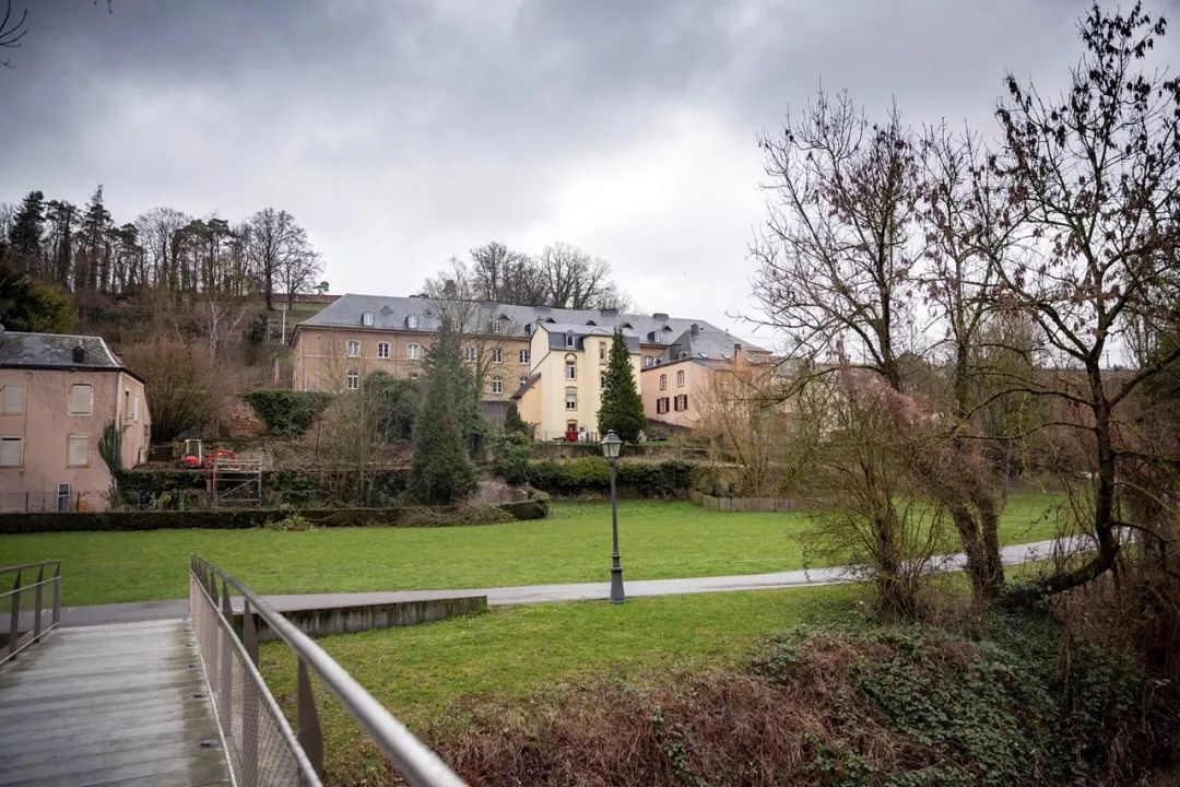 卢森堡是谁的属国,卢森堡是谁呀