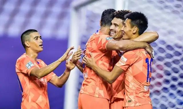 郭田雨留洋鲁能队内翻译官宣,郭田雨希望鲁能5年内重回巅峰