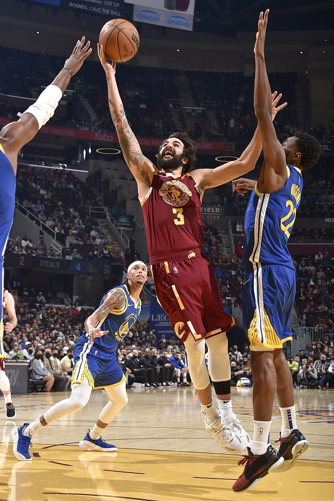 库里投三分疯了的时候,库里全场40分带队逆转骑士课程