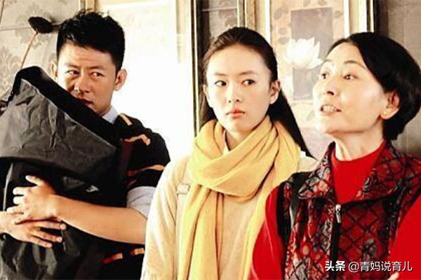 5个月宝宝掉下床已48个小时,五个月大婴儿掉下床