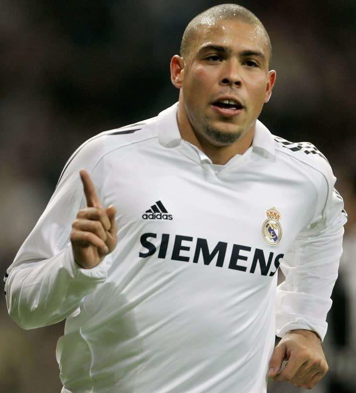 皇马七星连珠比赛,皇马七星都是几号