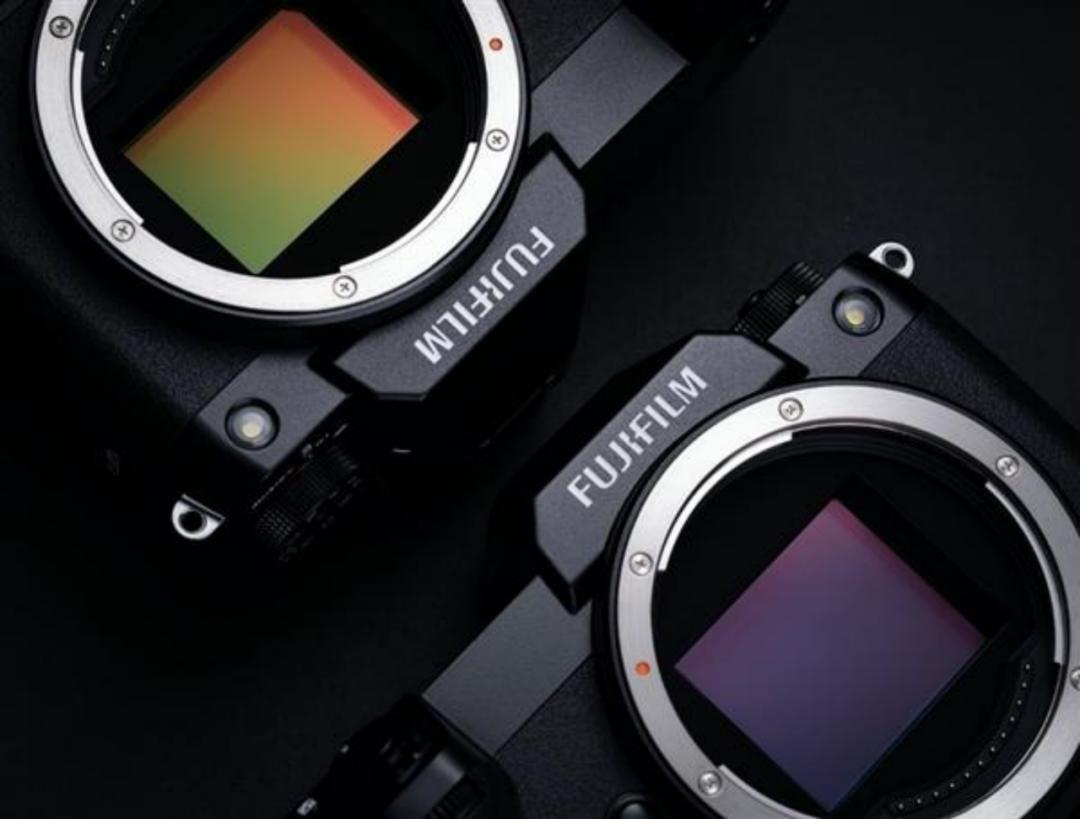 富士什么时候出新款中画幅相机,富士中画幅GFX50SII和全画幅