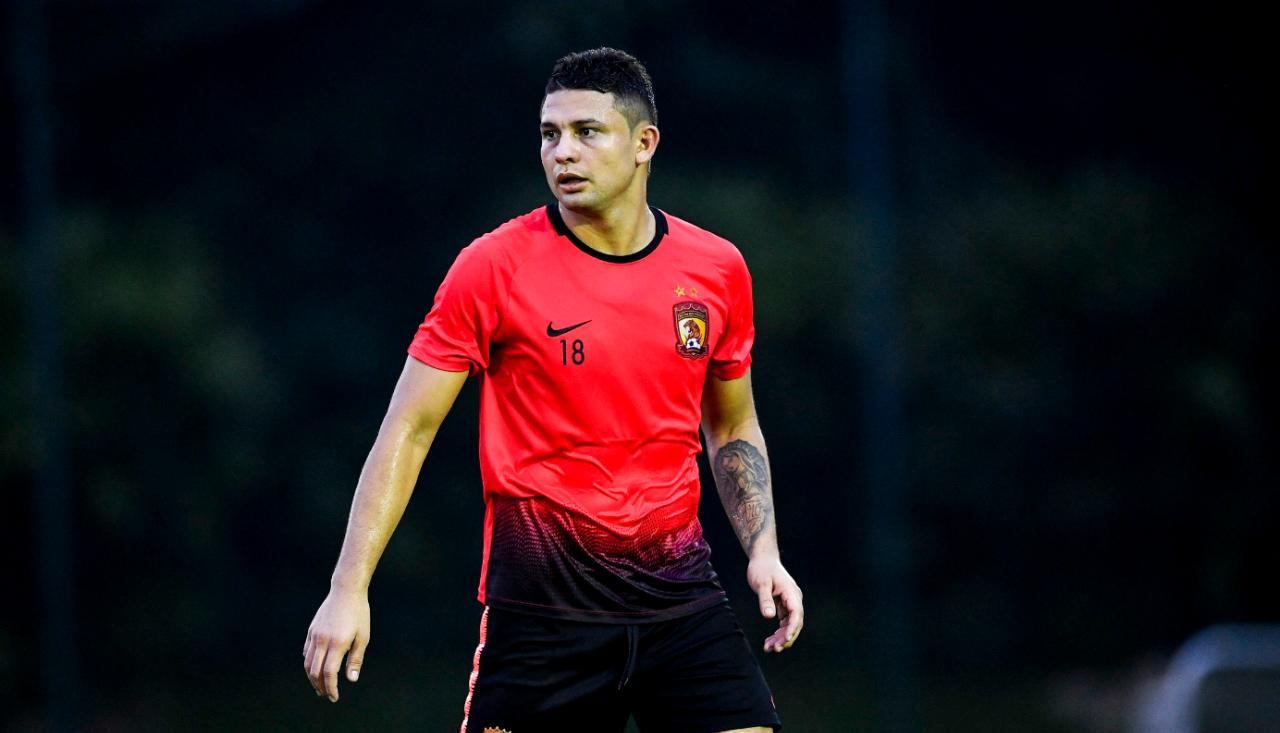 成为真正中国人!球迷送埃尔克森中文名字帖,已能说简单汉语