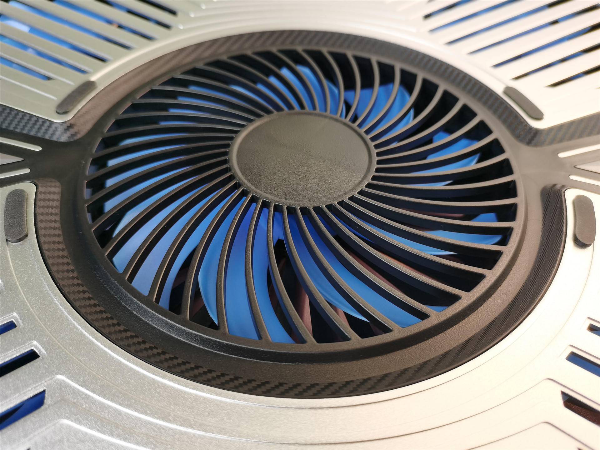 超频3笔记本电脑散热器怎么样,笔记本散热硅脂和散热垫