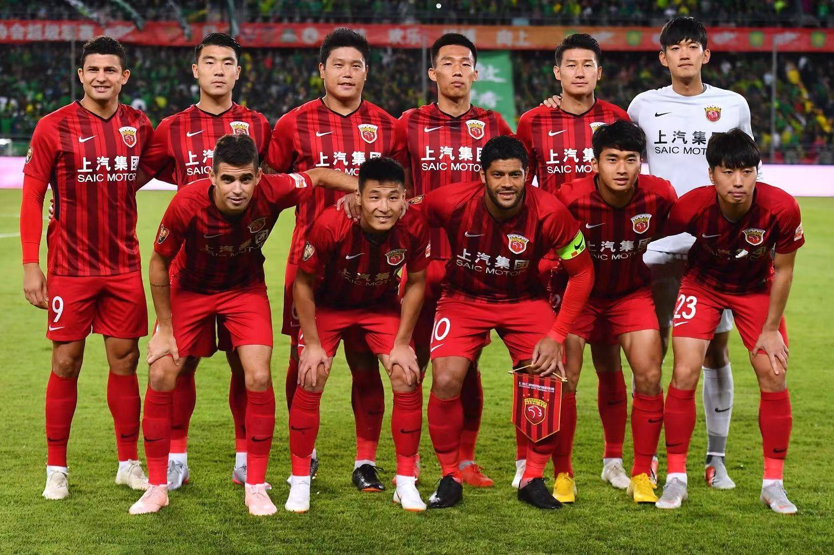 为什么球迷喜欢荷兰队,红色球衣有哪些球队