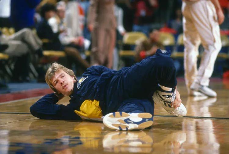 最强nba三个科比vs三个库里,nba历史十大球星科比