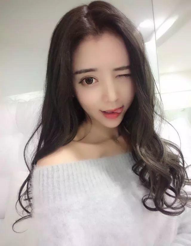 与女生聊天技巧如何开场,怎么跟女生聊天开场白技巧