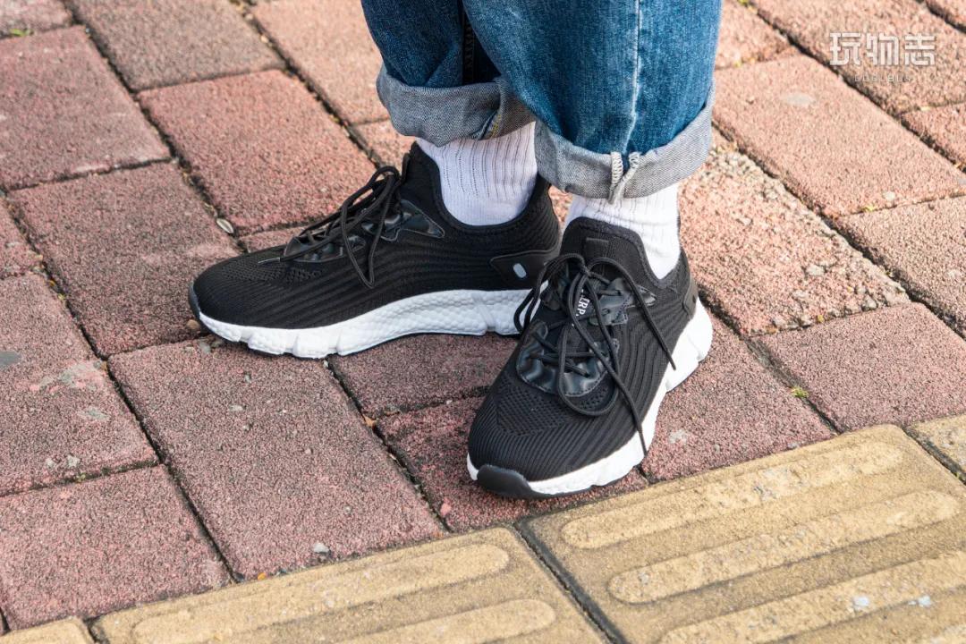 磁力按摩防水鞋,用强磁铁做摇步器