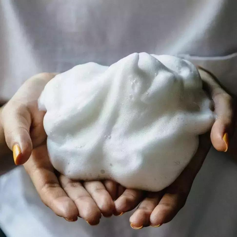 樱花头皮护理,樱花护发精油改善干枯防毛躁滋润