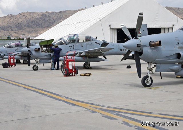 引进巴西螺旋桨攻击机雷达,a-29超级巨嘴鸟攻击机最高时速