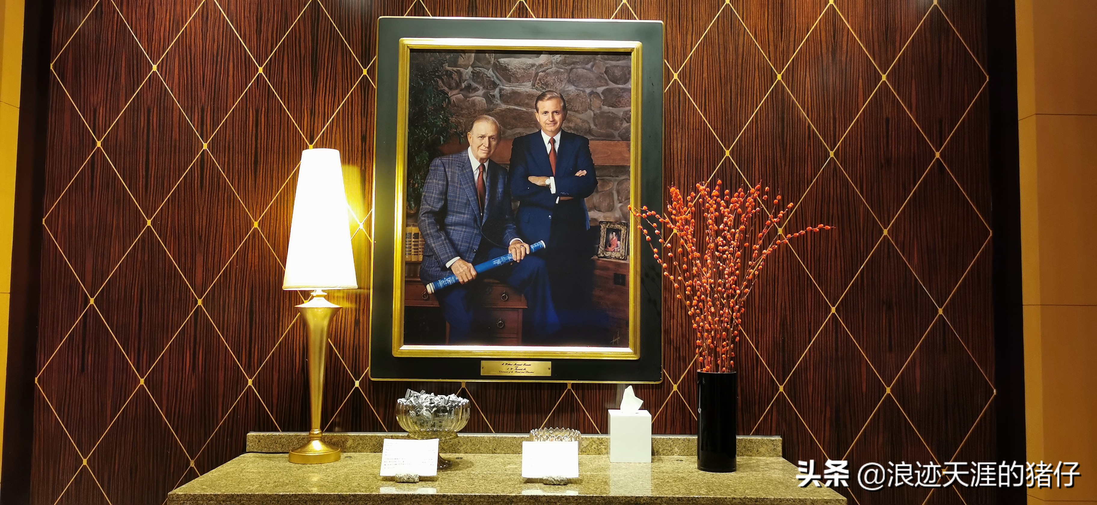 开业十八年上海最中心奢华五星酒店体验,喜半参犹。因为疫情缘故