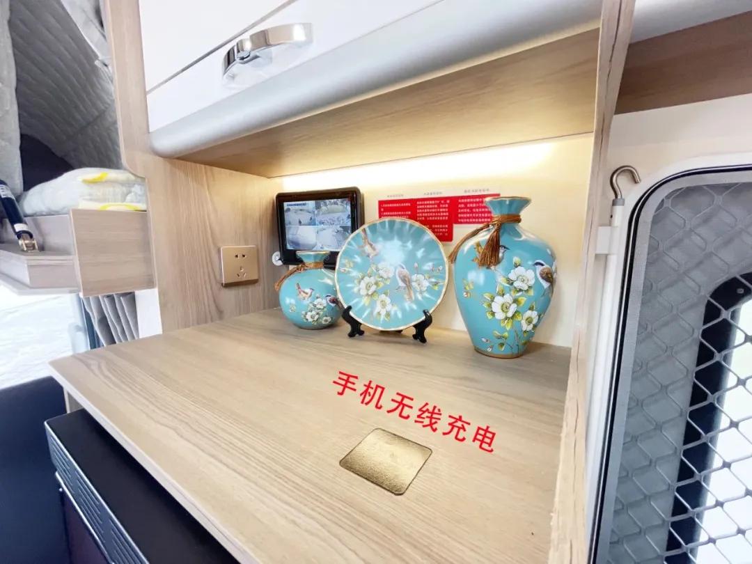 新飞上汽跃进h300旗舰房车多少钱,新飞轻卡房车最新款