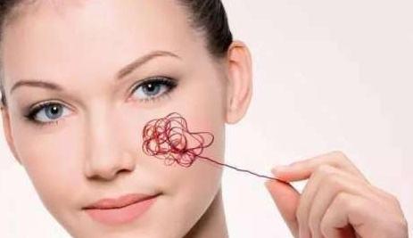 郭鸿财：皮肤薄一直泛红，对于这样的*血丝红**皮肤该如何保养呢？