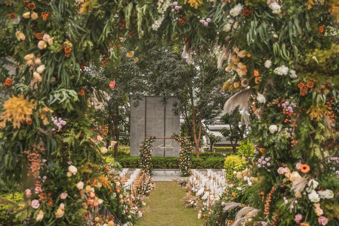 浪漫奢华草坪花园婚礼,充满爱意的婚礼