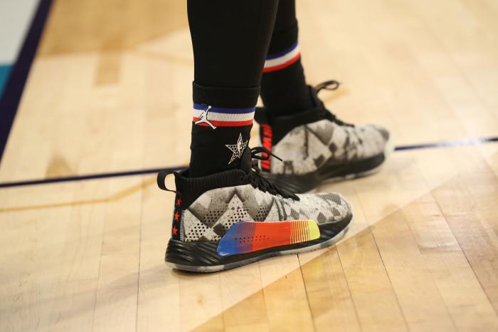 低帮篮球鞋那么多，你该怎么选？