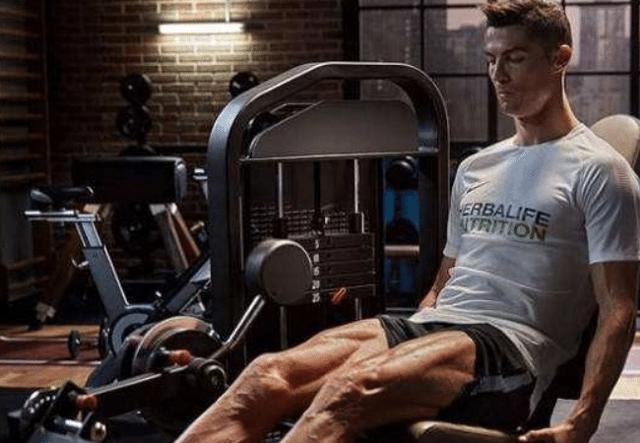 不去健身房可以把身体练壮吗,不去健身房能练胸肌吗