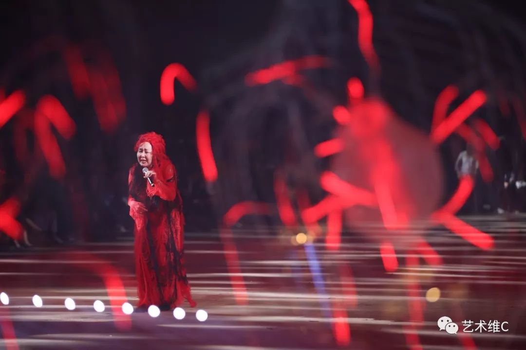 长得帅的人,事业都会成功!艺术家丁勇与他的冒险人生