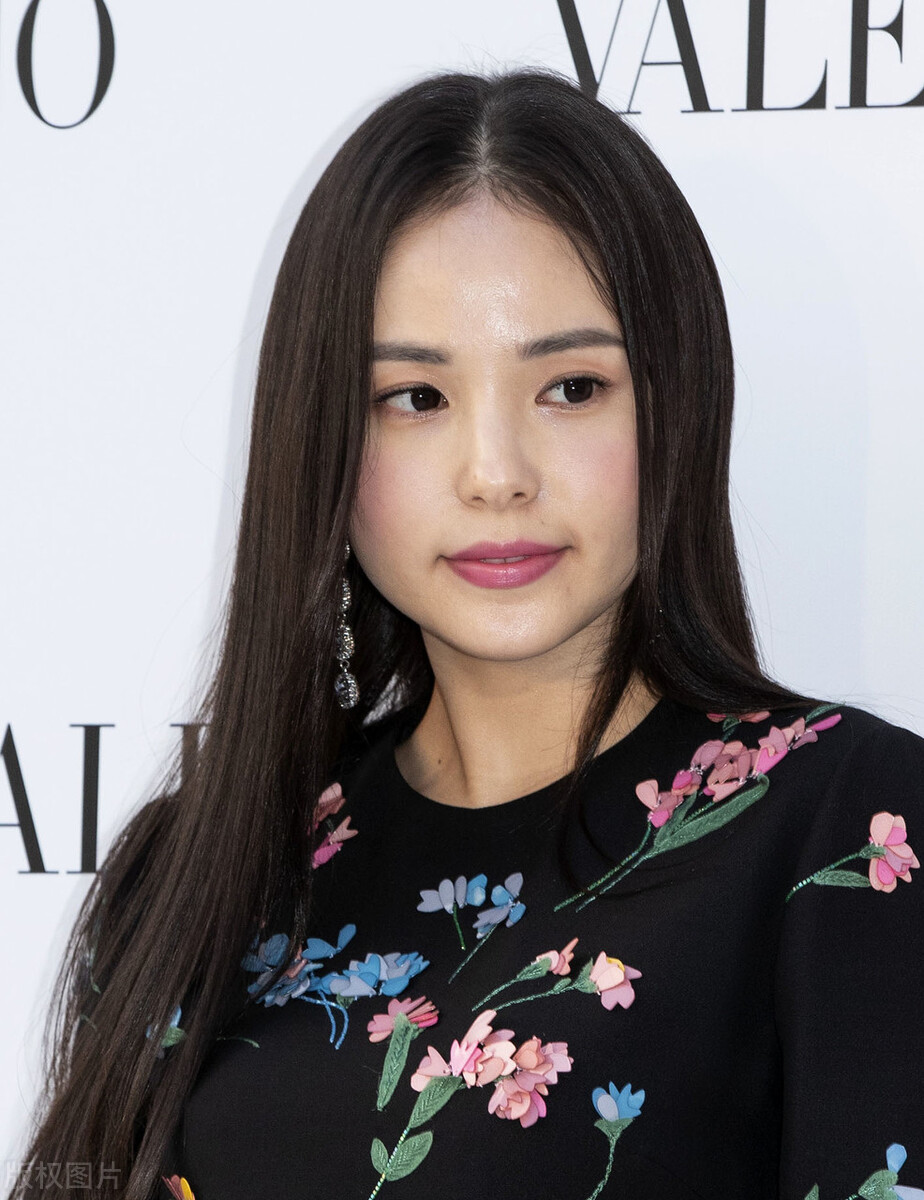 闵孝琳颜值巅峰,闵孝琳近照曝光