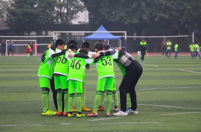 荔湾区龙溪小学足球队,广州市第9届中小学生足球联赛