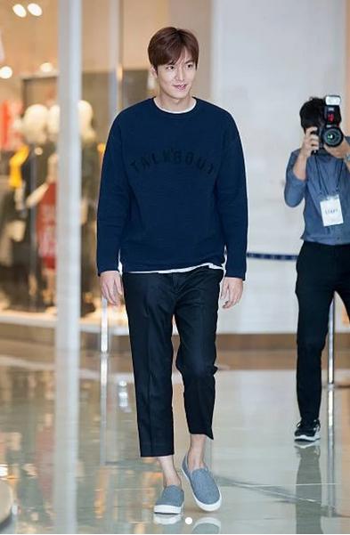 李敏镐同款发型,李敏镐发型如何烫卷头