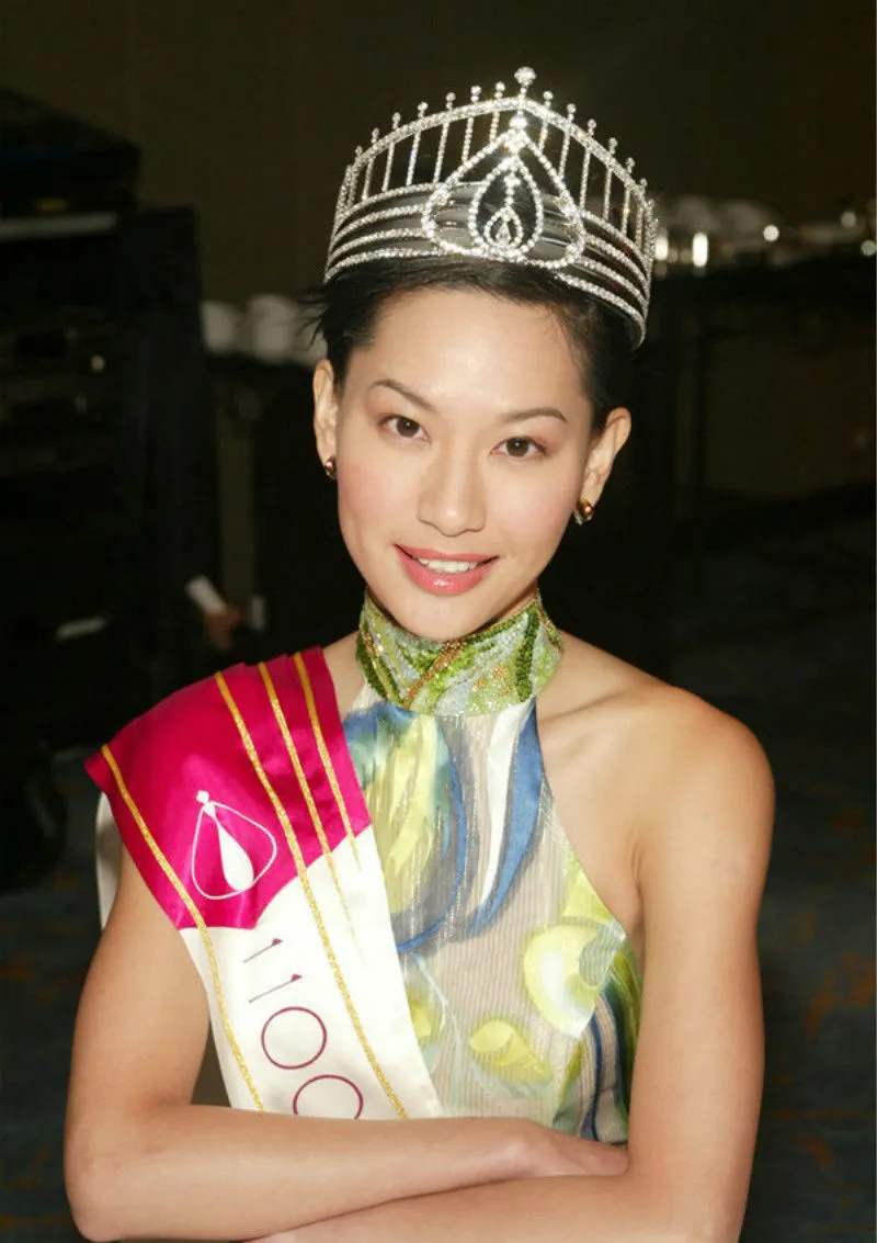 徐子珊香港小姐夺冠时刻,徐子珊华裔小姐香港小姐