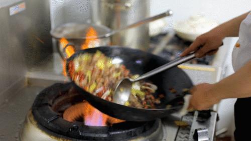 徐州神秘私房菜会所，江湖酒饕打造！藏身滨湖花园，装腔必备…