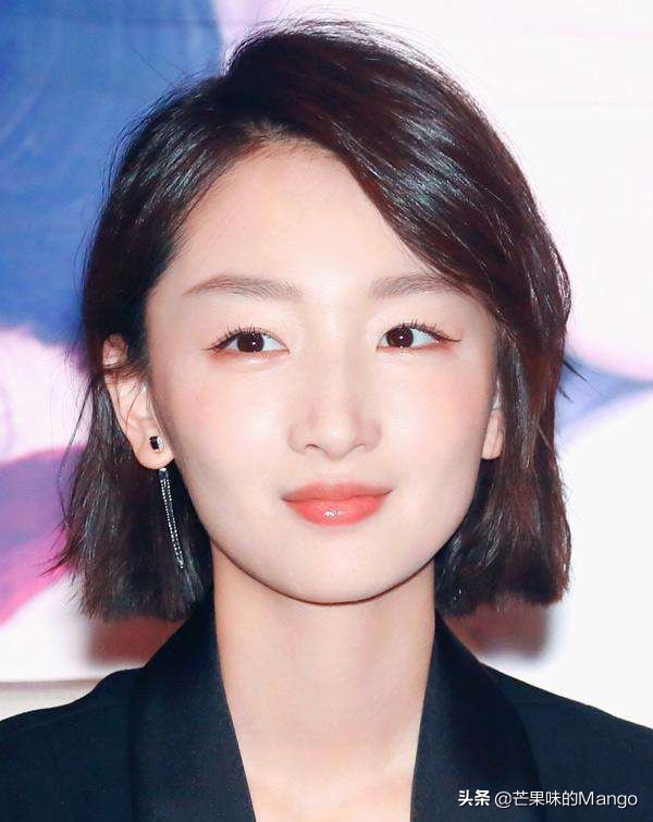 周冬雨单眼皮搭配,韩国单眼皮女明星眼妆金高银