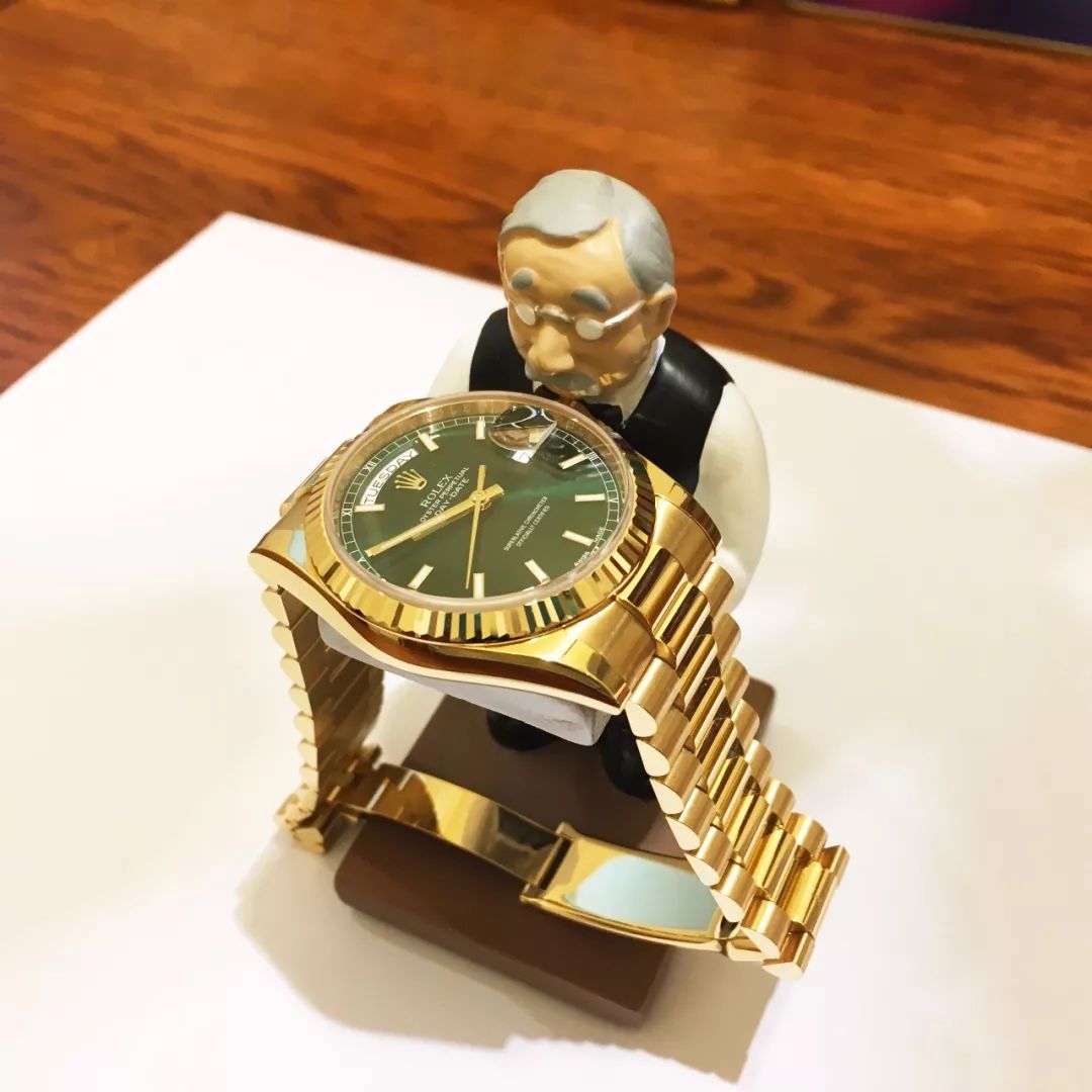 一入表坑深似海，居然有人一年买了24块手表？