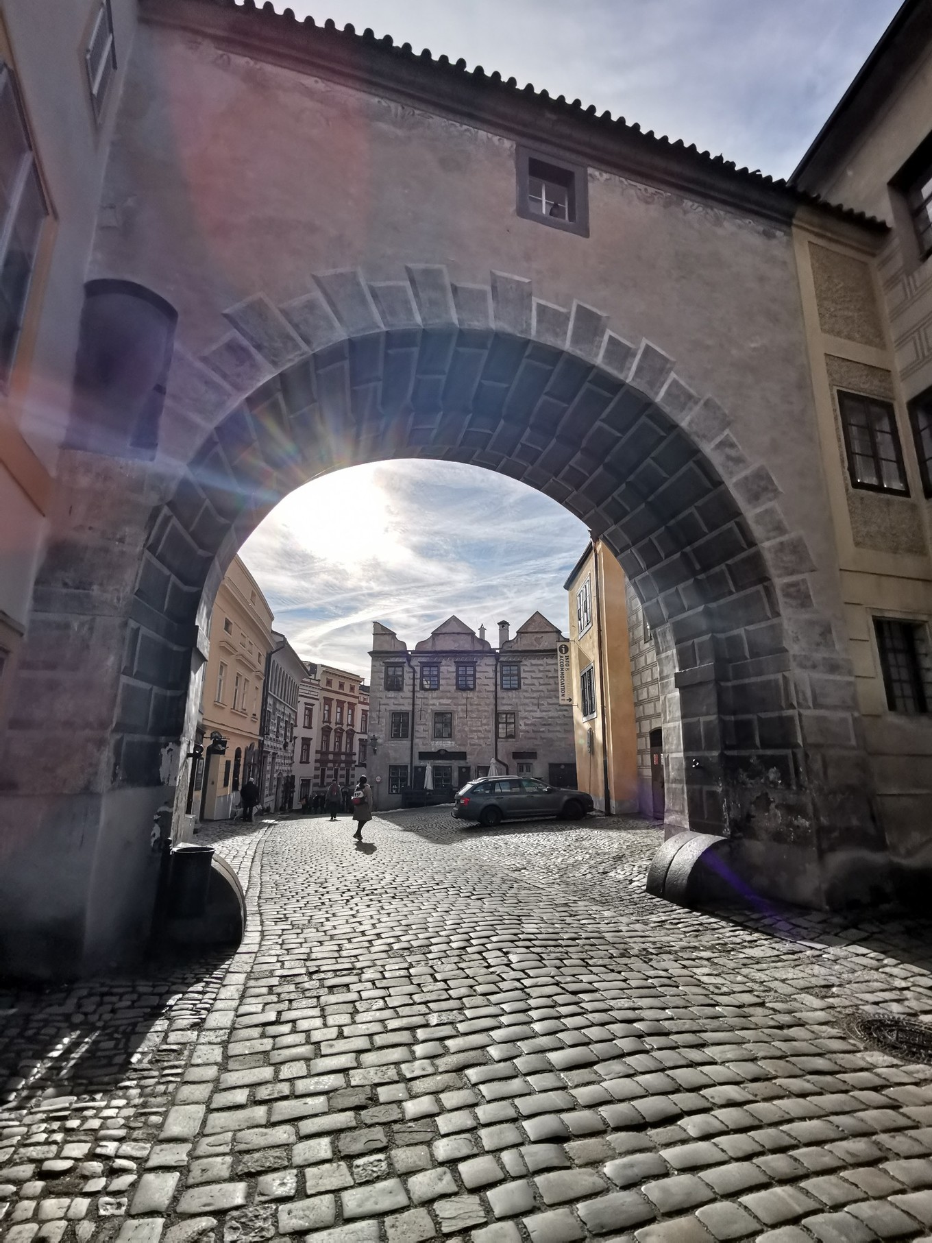 中欧美景美食自驾之旅在CK小镇亲手制作皮具纪念品