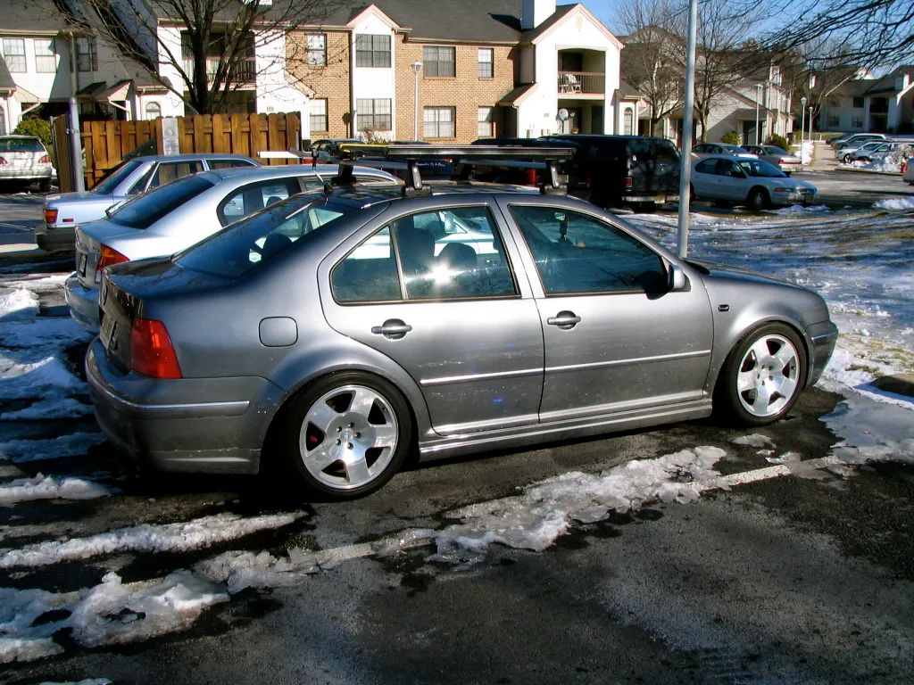 普通车如何改轮圈 (汽车可以改轮圈样式吗)