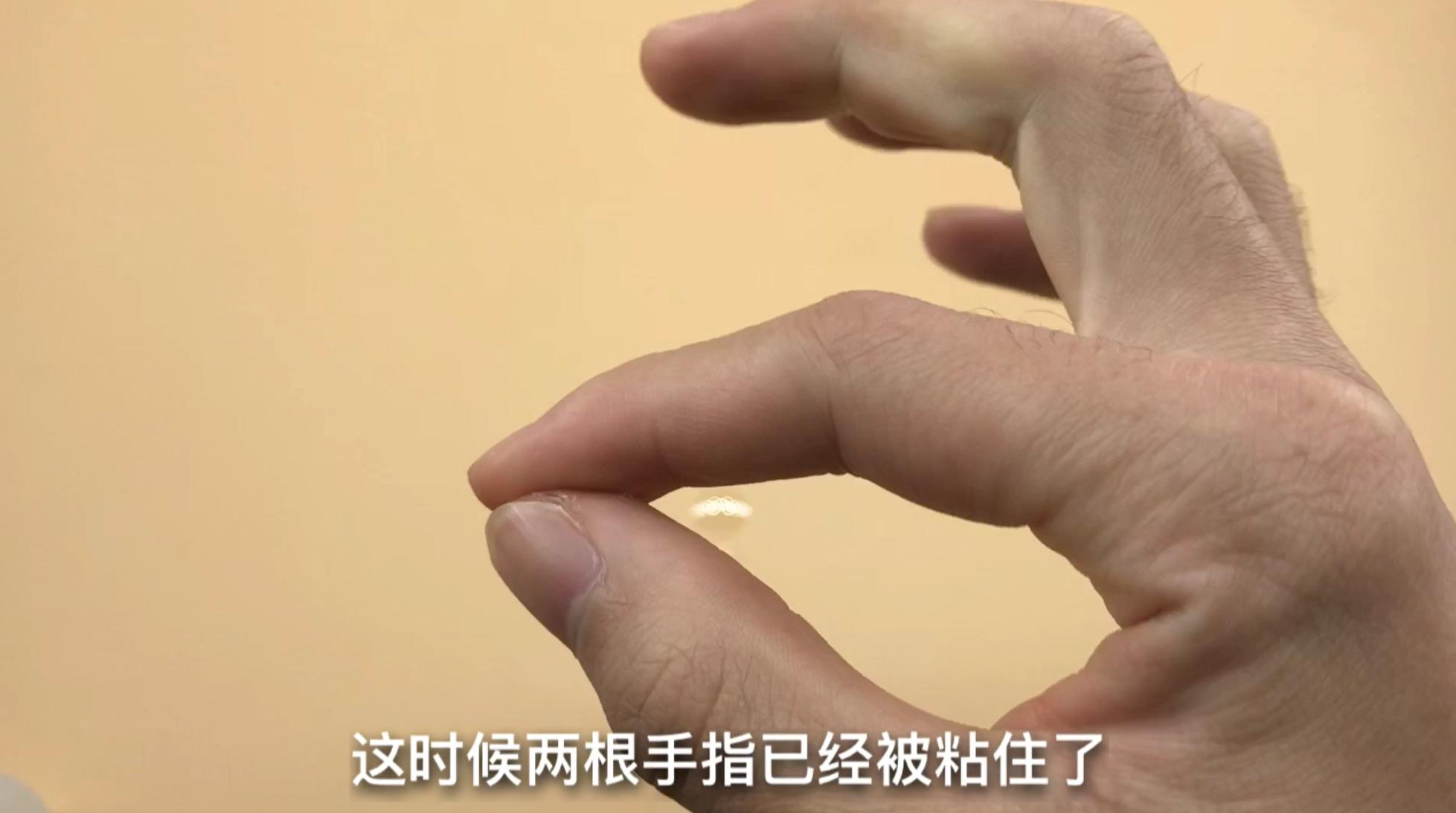 502把手指和木棍粘在一起怎么办,手指被502粘住再滴一滴502可以吗