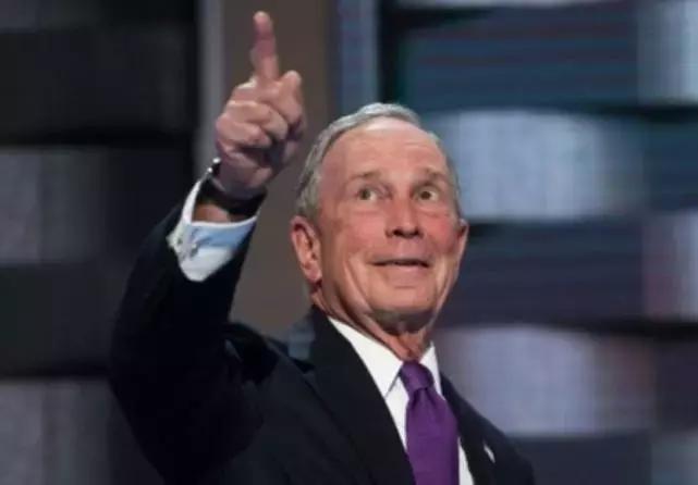 听说亿万富豪布隆伯格花2.2亿打广告，桑德斯：真恶心，这是买官