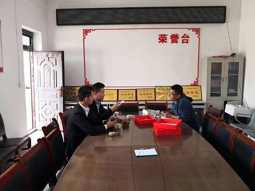 省委选调生铜川当第一书记，村民说他“想钱想疯了”