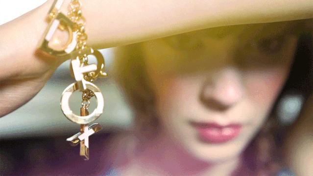 为啥相同的穿搭自己不穿不好看,同样的穿搭为什么别人穿更好看