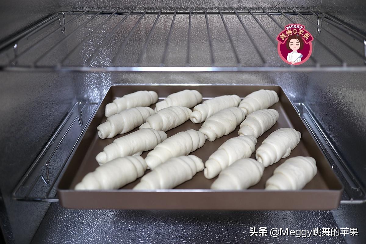 好吃的拉丝大面包看完你学会了吗,怎样用面包机做出松软拉丝的面包