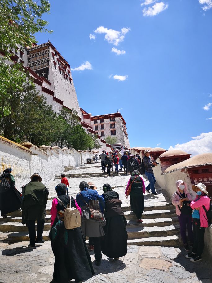 带你一起探索神秘的布达拉宫,去神秘的拉萨看最美的布达拉宫