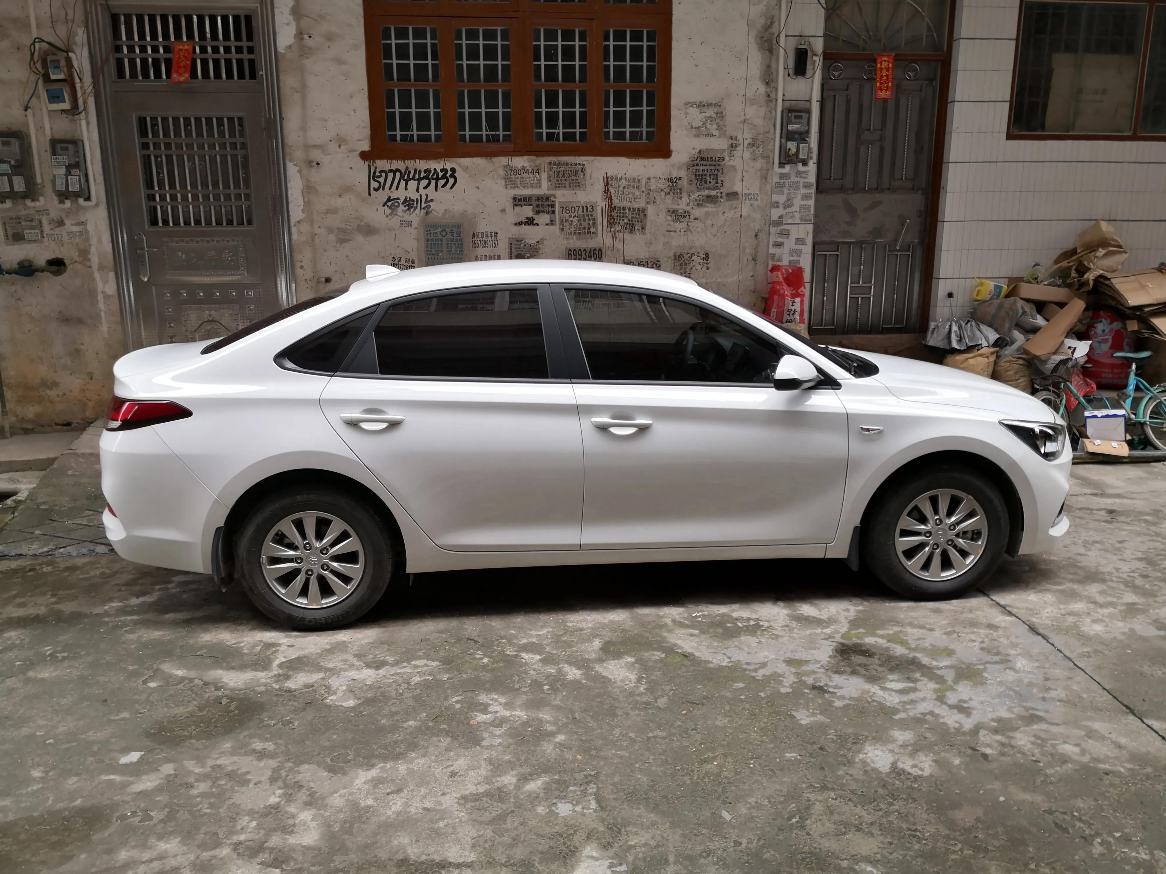 30岁了选择轿车还是suv,30岁第一辆车轿车还是suv