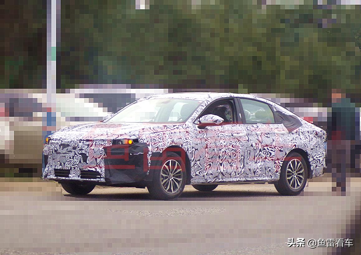 大溜背、破浪式腰线，奇瑞M1E实车高清图再曝，果然是运动风格