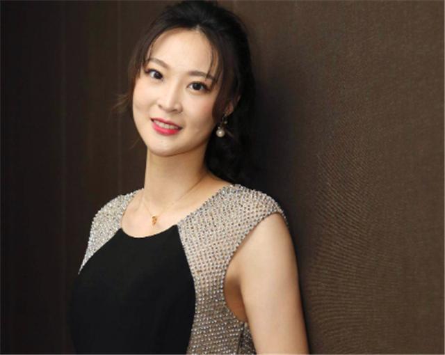 排球女神惠若琪嫁矮博士丈夫,惠若琪嫁个矮丈夫