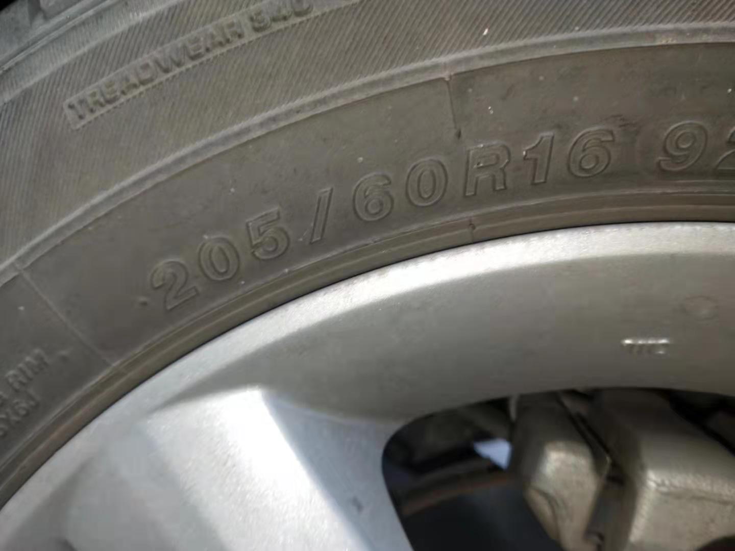 2万能买哪年铃木天语sx4,铃木天语sx4高配和低配区别在哪里