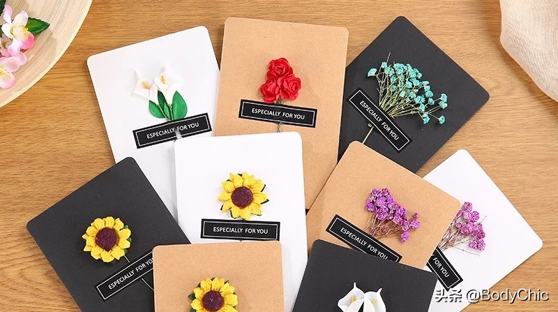 要过年了，晒晒自己在淘宝买的无用品！