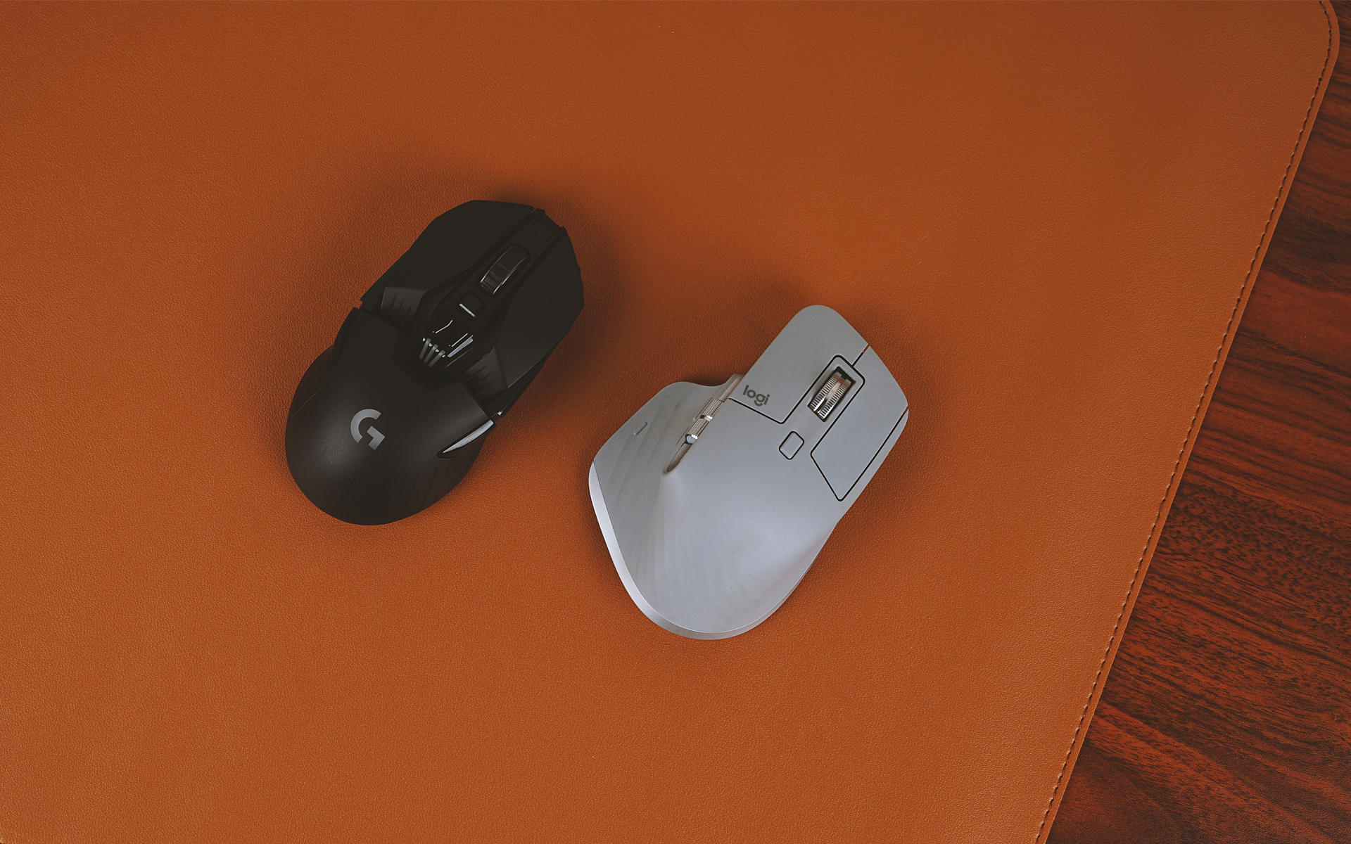 渐变白鼠标垫测评,细面亲肤鼠标垫推荐