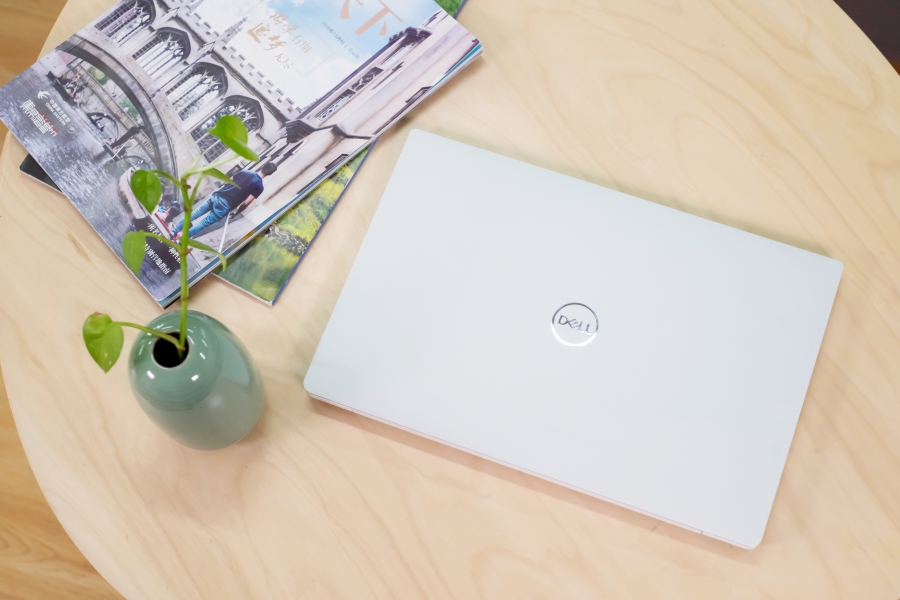 戴尔xps139305测评,戴尔xps13-9305测评视频