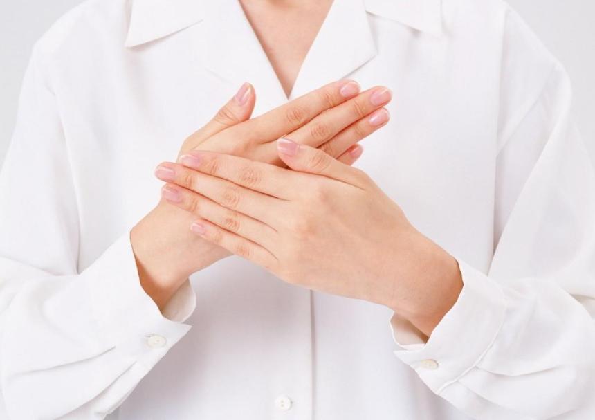 脓性指头炎痒吗,脓性指头炎是橘皮样病变吗