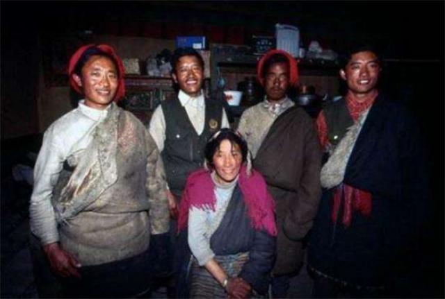 尼泊尔一妻多夫制度有多尴尬,尼泊尔独特一妻多夫制度